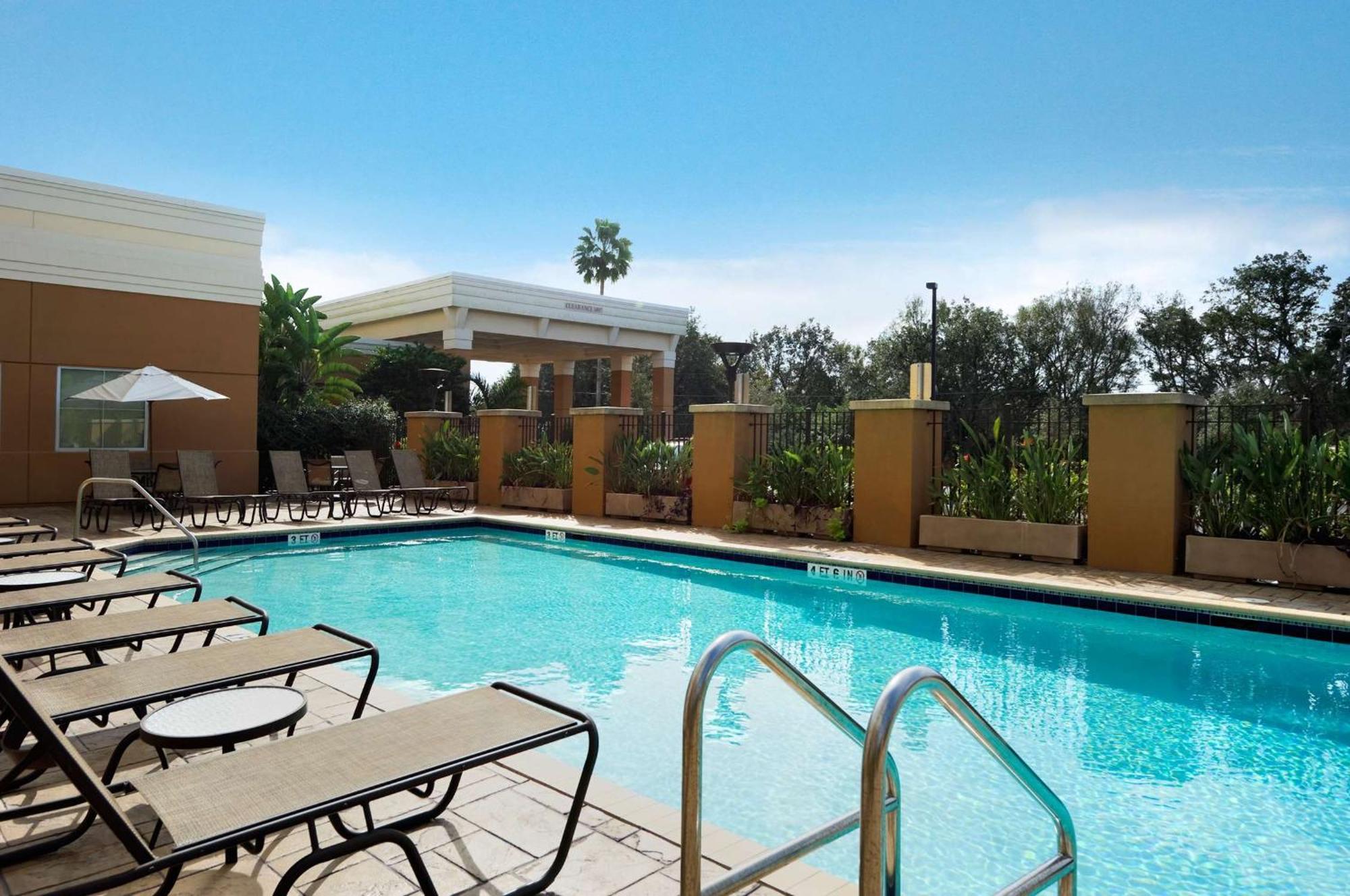 Embassy Suites By Hilton Tampa Brandon Exterior photo